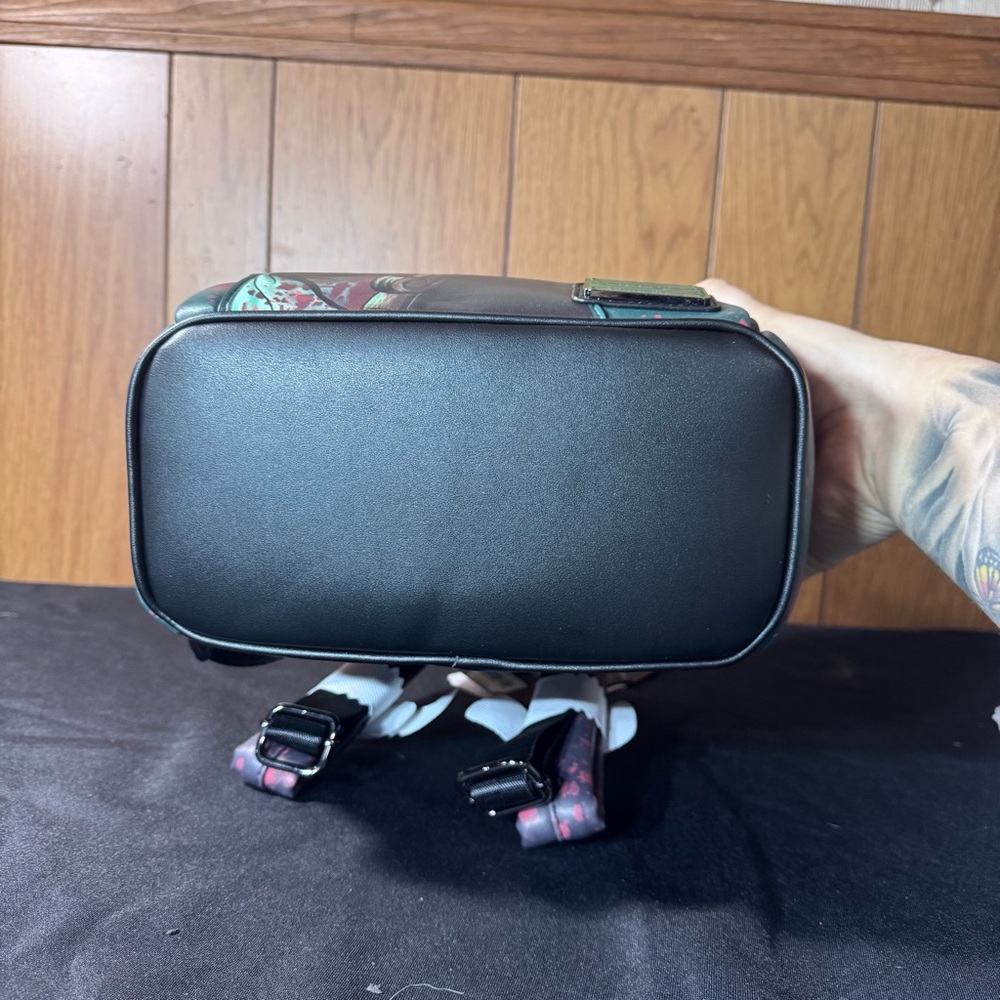 Loungefly Terrifier Art the Clown Glow in the Dark Mini Backpack EE Exclusive - Picture 6 of 8